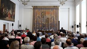 Volles Haus bei der Anhörung zur Straßenausbaubeitragssatzung.